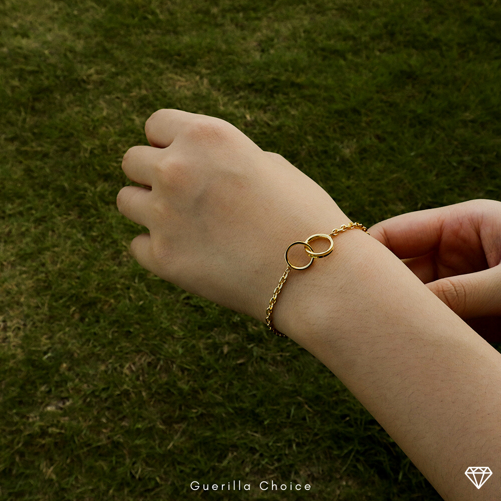 CHARM GOLD BRACELET
