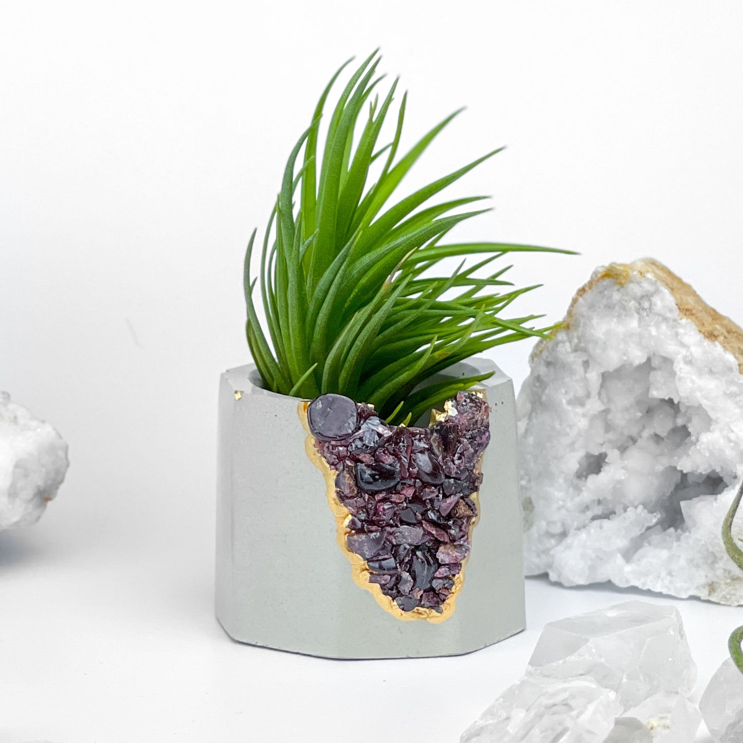 GARNET GEODE PLANTER