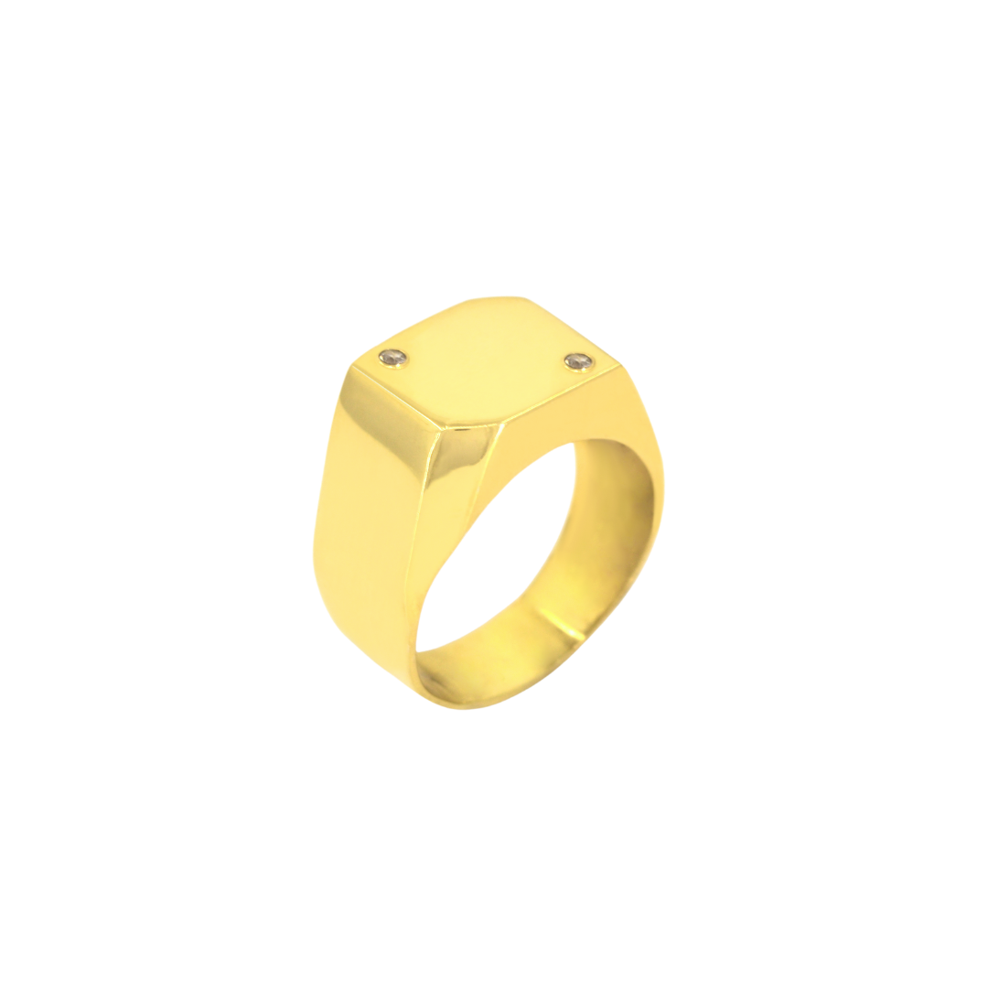Ring with square plate in 18K yellow gold, with two diamonds. H-45