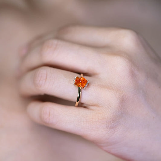 Ribbon Wrap Fire Opal Diamond Engagement Wedding Ring 18K Yellow Gold