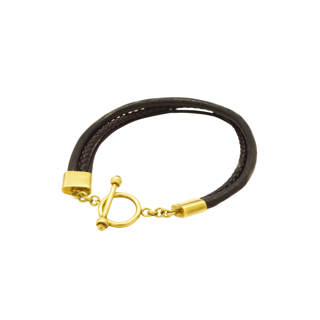 Leather bracelet with "T" clasp in 18K yellow gold. H-07