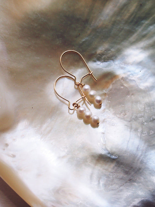 Dainty Pearl Drop Earrings - Kanilea