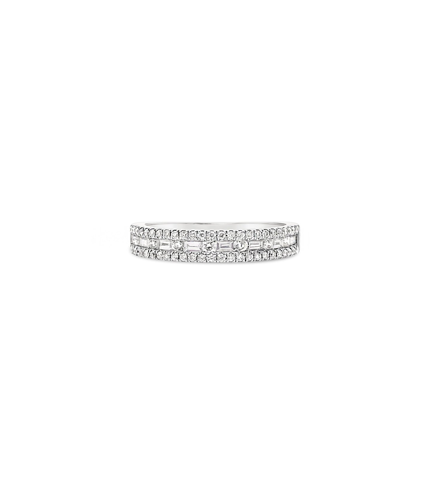 Alternating Baguette & Round Diamond Band