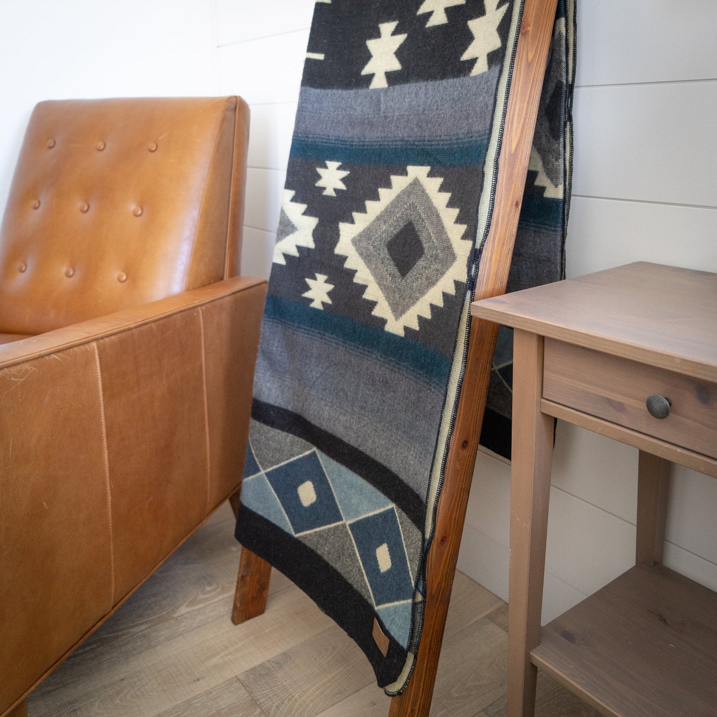 Andean Alpaca Wool Blanket - Midnight