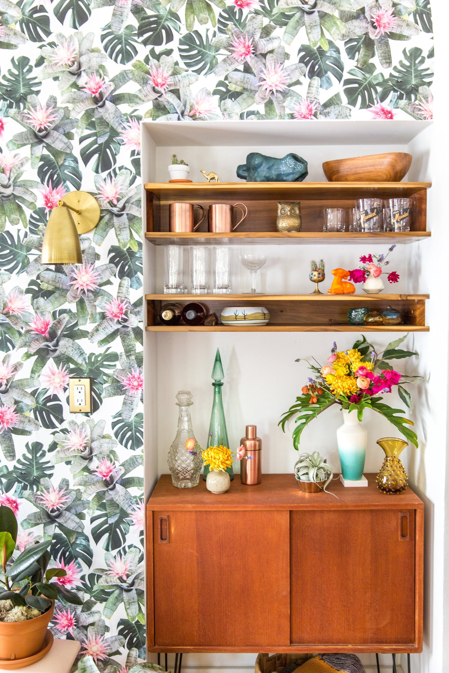 Rad Bromeliad Wallpaper, white