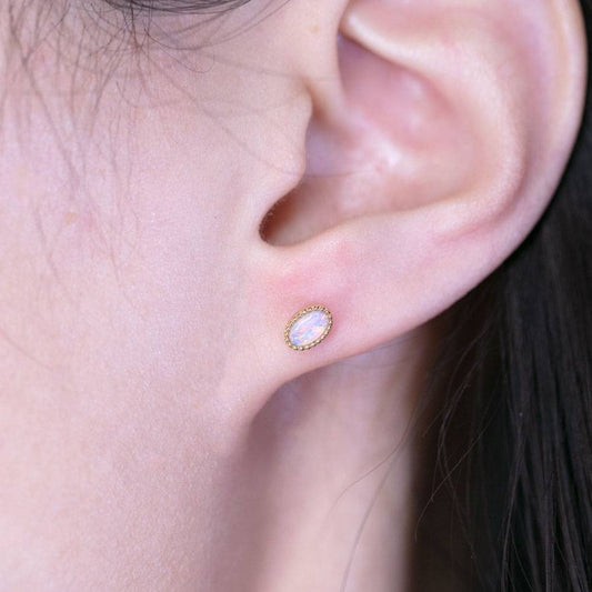Delicate Oval Shaped Opal Stud Earrings 18K Yellow Gold