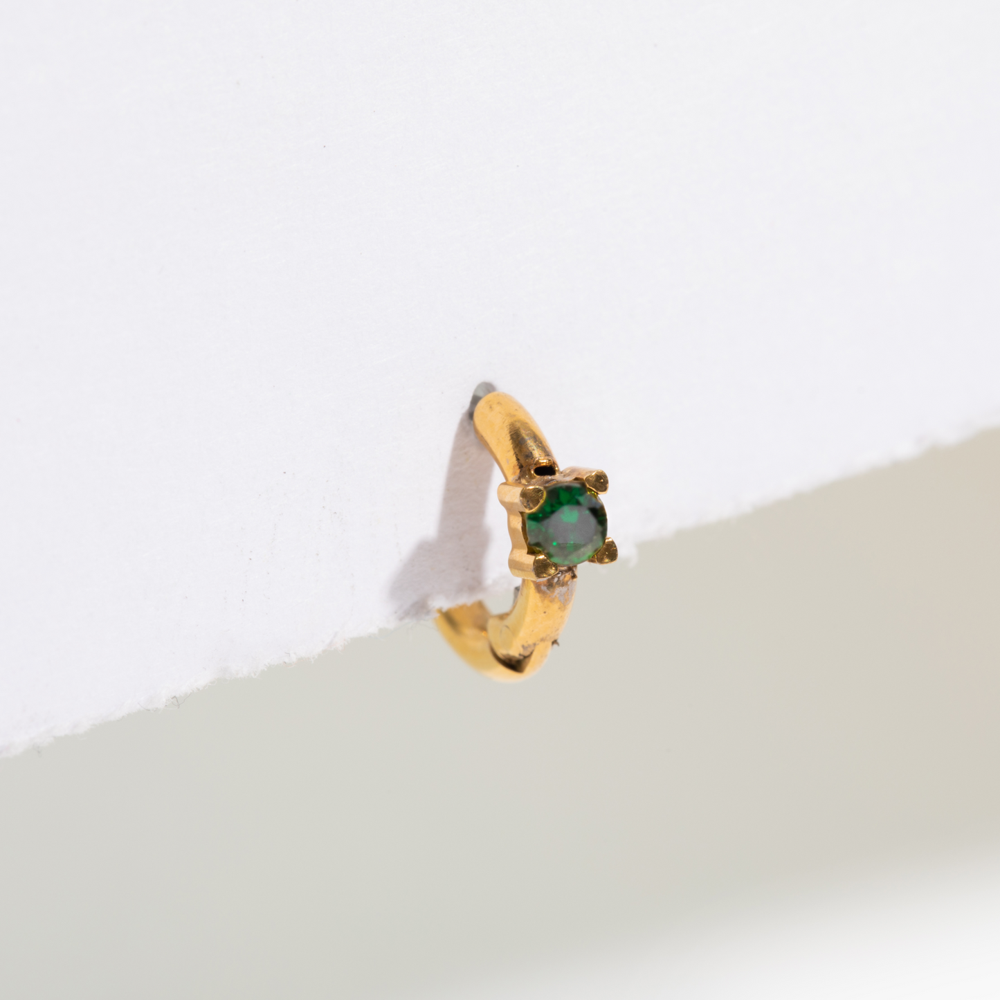 Single Finn Huggie Hoop Earring