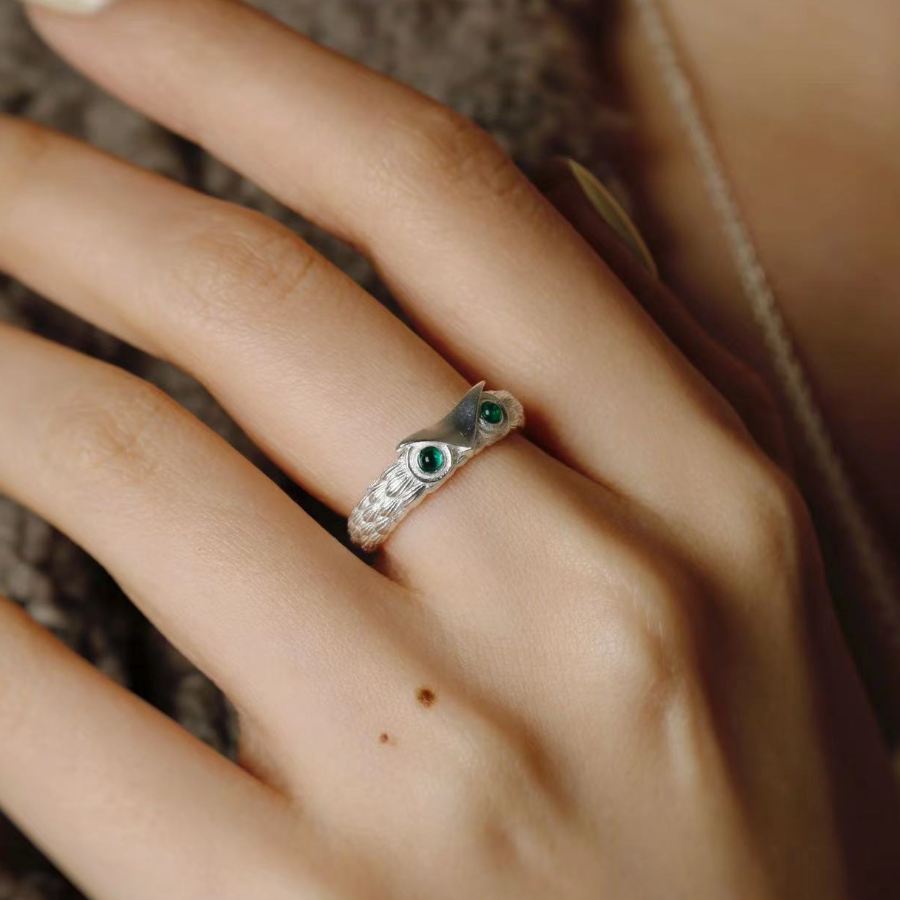 Dr. Owl Emerald Eye Band 18K Yellow Gold Open Ring