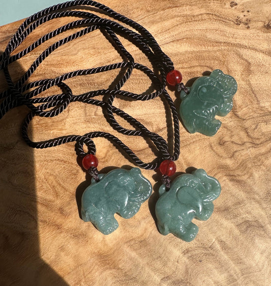 Guatemalan Jadeite Elephant Pendant, 26mm