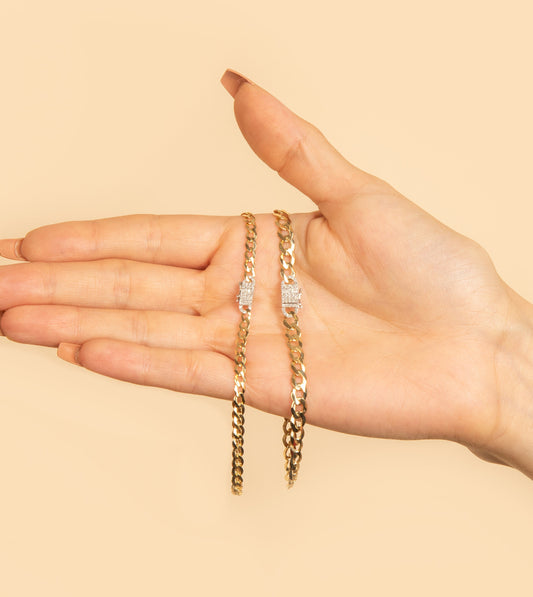 Diamond Lock Curb Link Chain Bracelet