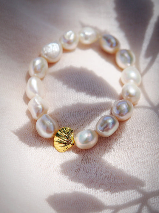 Stretchy Pearl Bracelet with Gold Shell Accent - Nanea