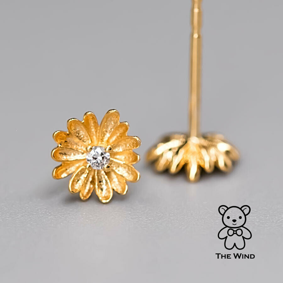 Small Diamond Marguerites Flower Stud Earrings 18K Yellow Gold