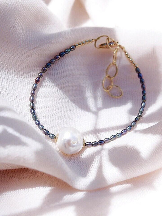 White Baroque Peacock Pearl Bead Bracelet - Gold Kaimalie