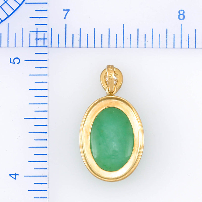 NATURAL GREEN JADE PENDANT
