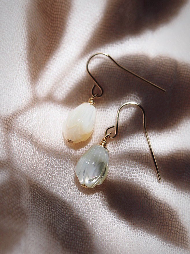 Simple Pikake Earrings - Kamakana