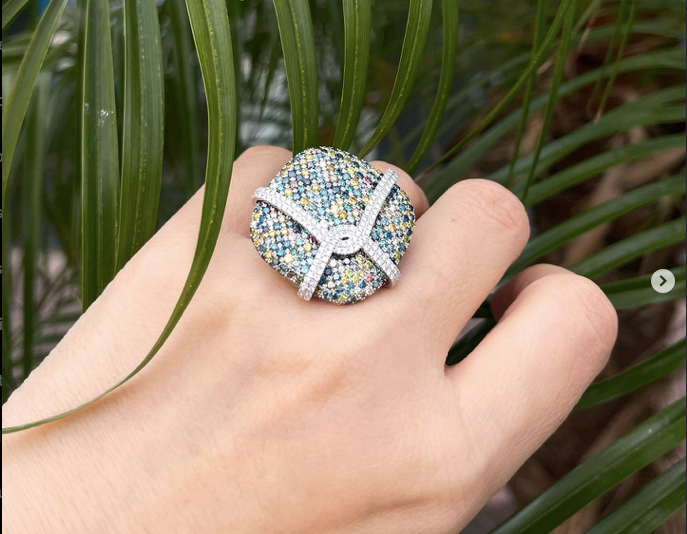 The Allure of Colored Diamonds: A Spectrum of Elegance