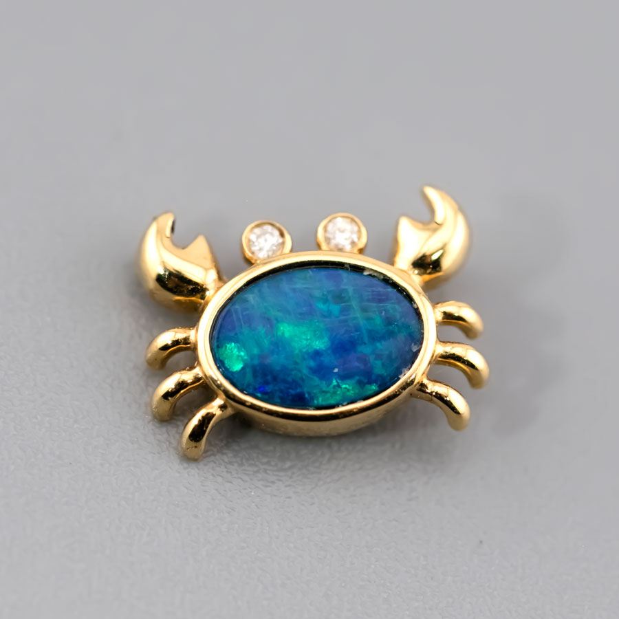 Charming Crab Australian Doublet Opal with Diamond Eyes in 18K Yellow Gold