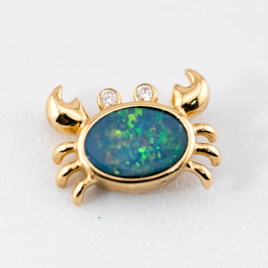 Charming Crab Australian Doublet Opal with Diamond Eyes in 18K Yellow Gold