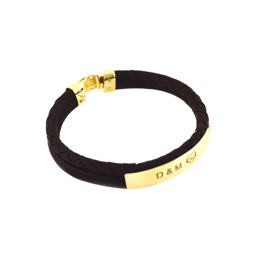 Wide leather bracelet with 18K yellow gold plated, with personalized engraving.; CHP-25302