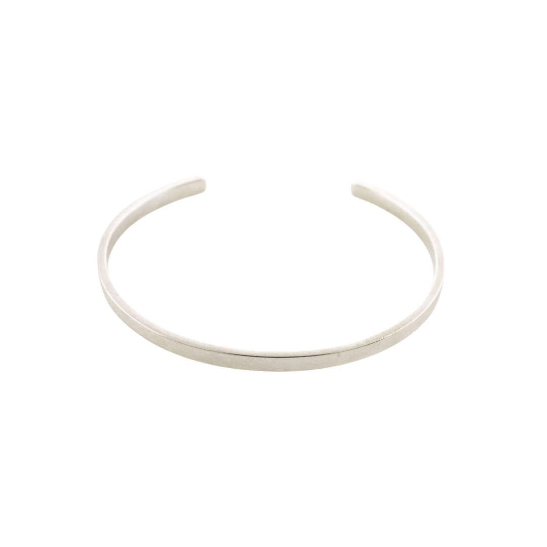 18K white gold open bracelet.; CHP-26862