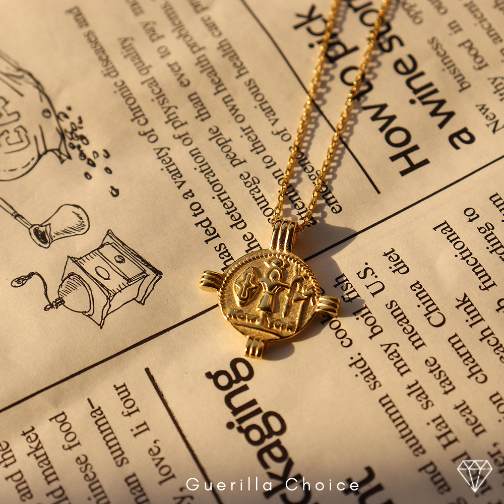 AUBREY CHARM GOLD NECKLACE