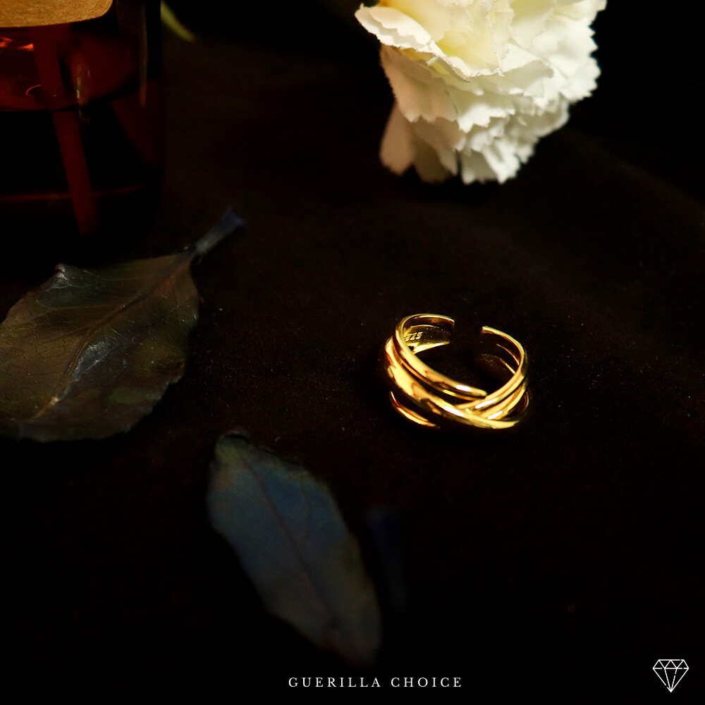RENÉE CHARM GOLD RING