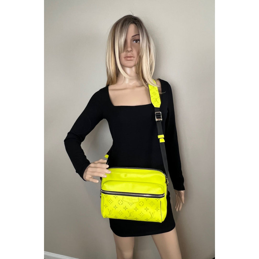 LOUIS VUITTON Taigarama Outdoor Messenger Yellow Bag