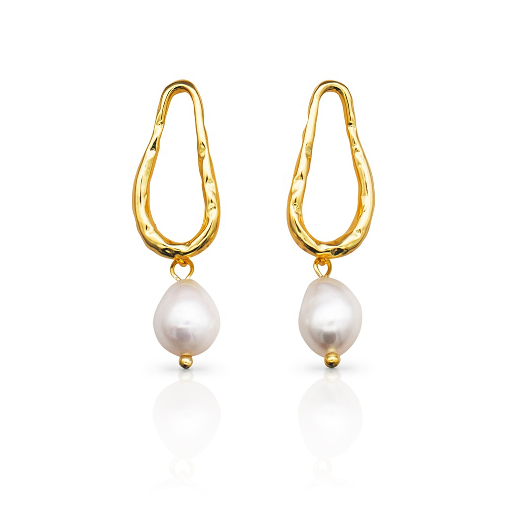 AVELINE PEARL EARRINGS