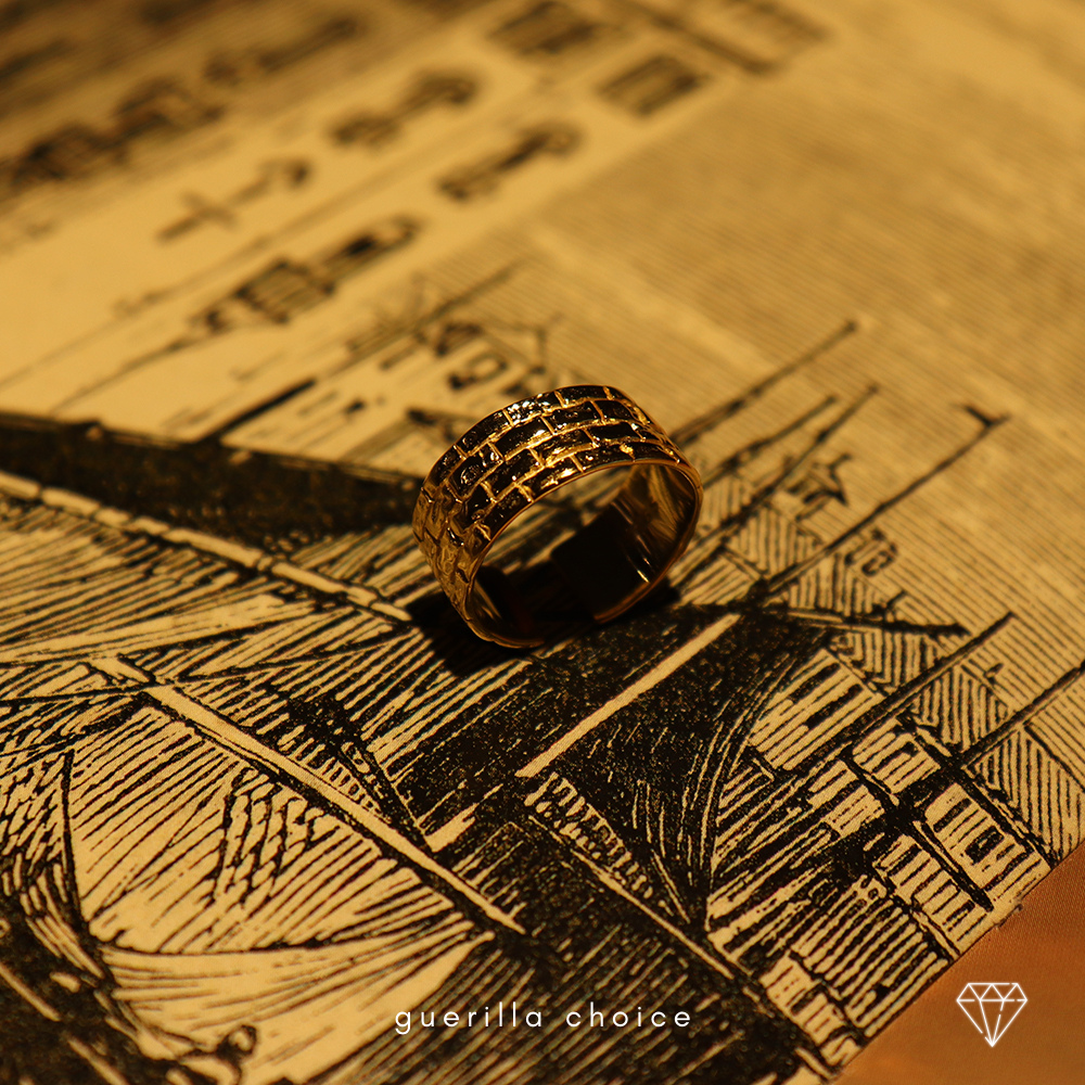 CELESTE GOLD RING