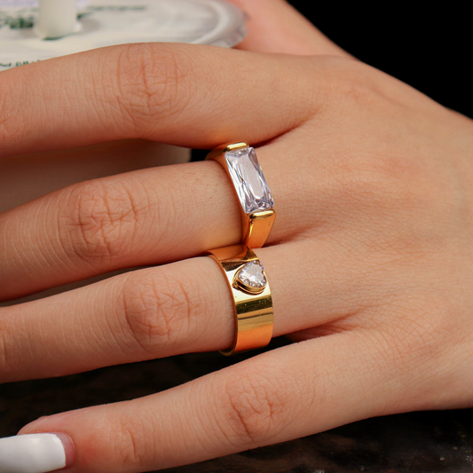 JOLIE CRYSTAL RING