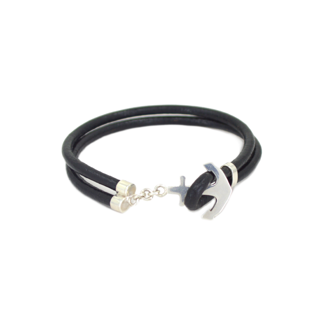 Leather bracelet with anchor clasp in 18K white gold. H-27