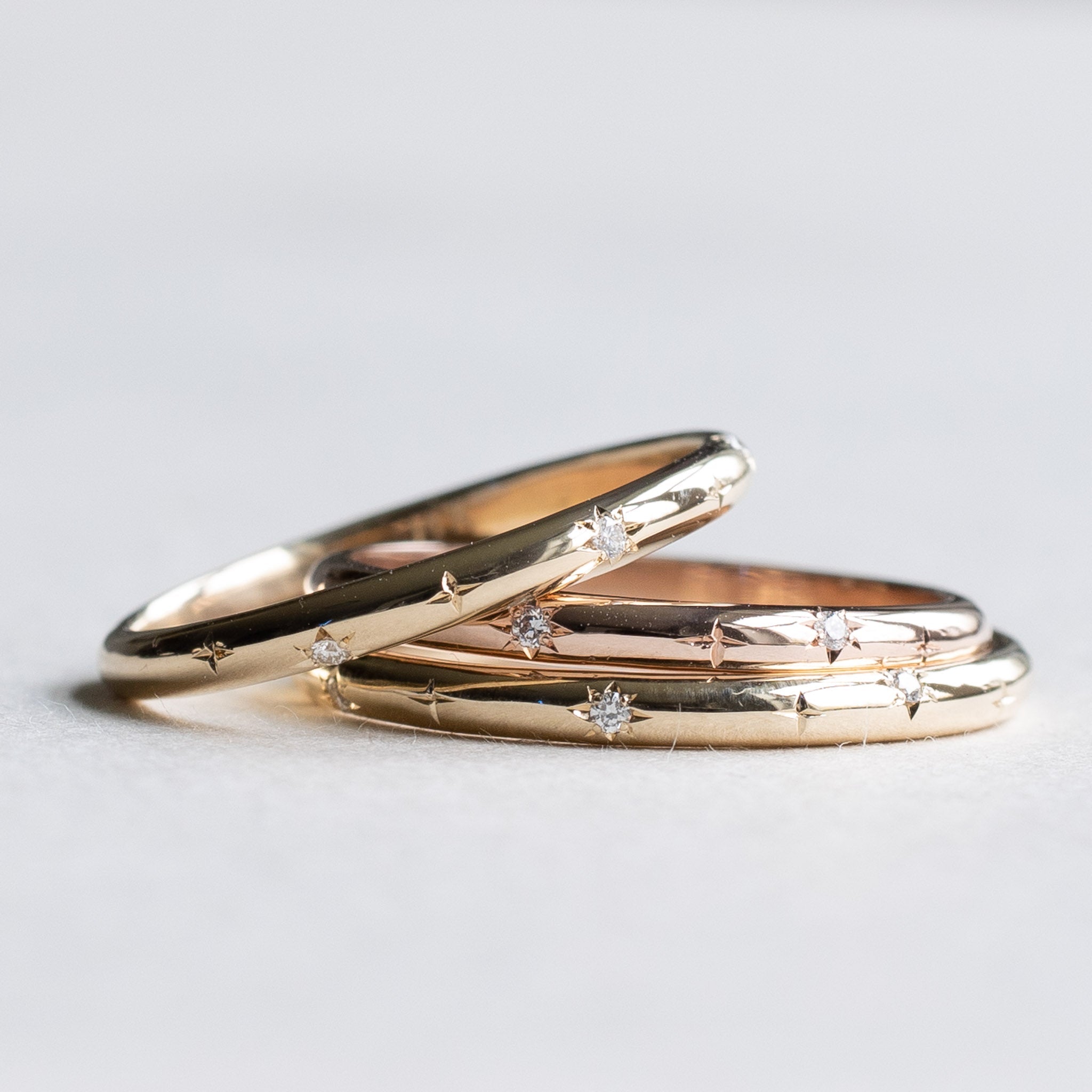 14K Diamond Starburst 2mm Band