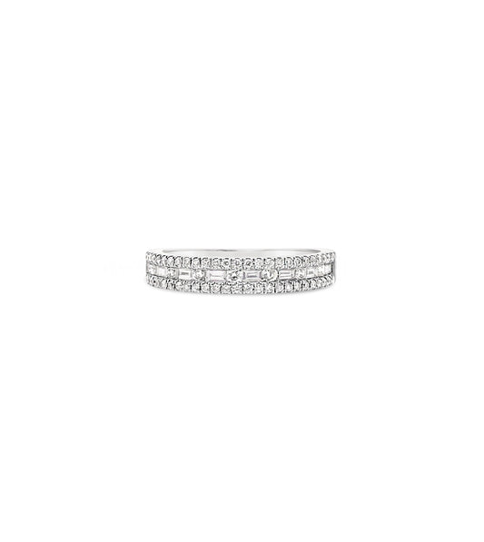Alternating Baguette & Round Diamond Band
