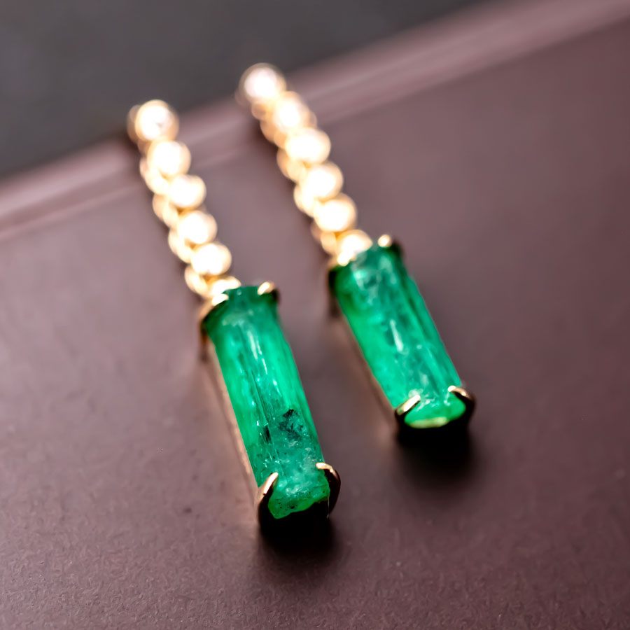 Beautiful Colombian Raw Emerald Diamond Drop Earrings in 18K Yellow Gold