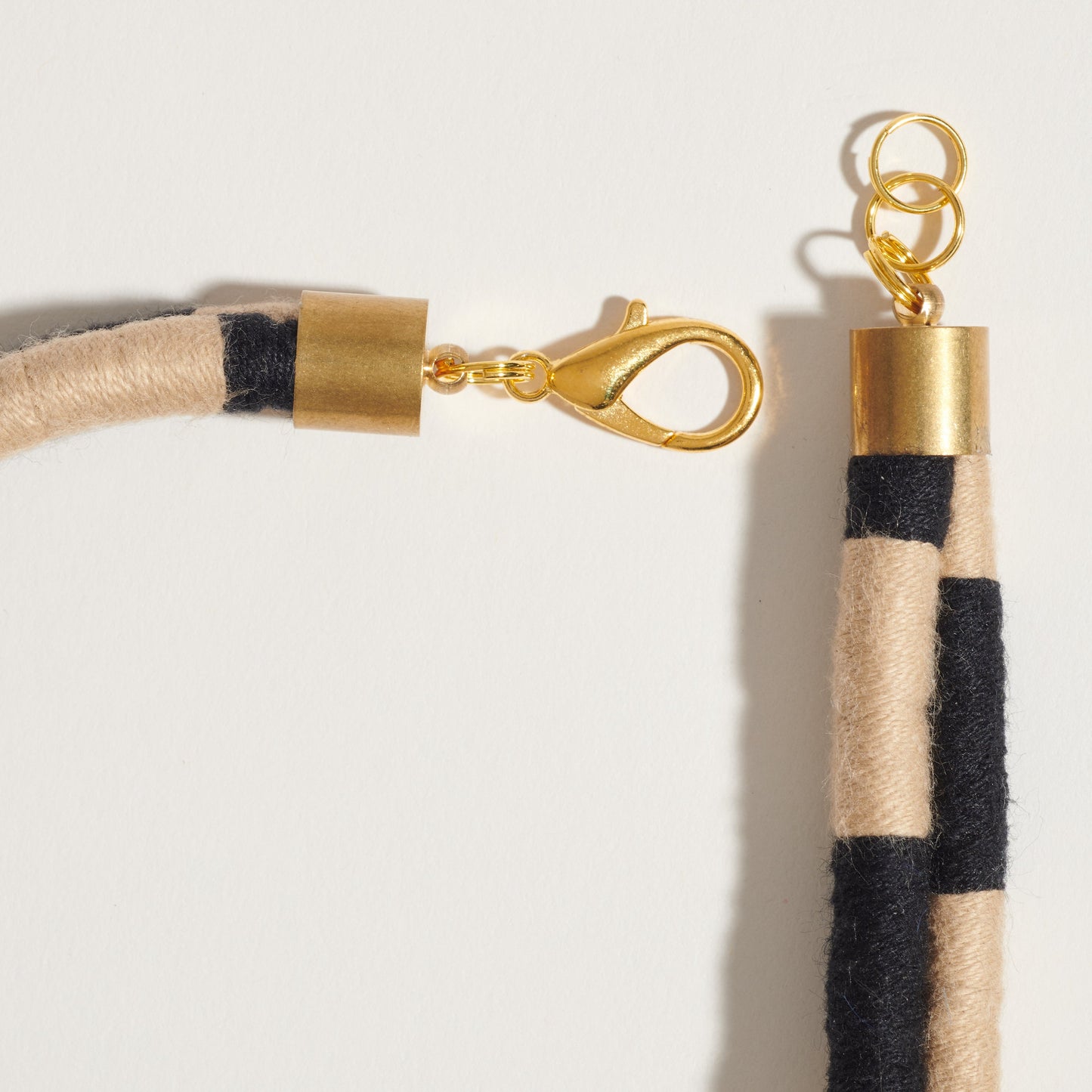 Double Dragon Checker Necklace in Sand/Noir