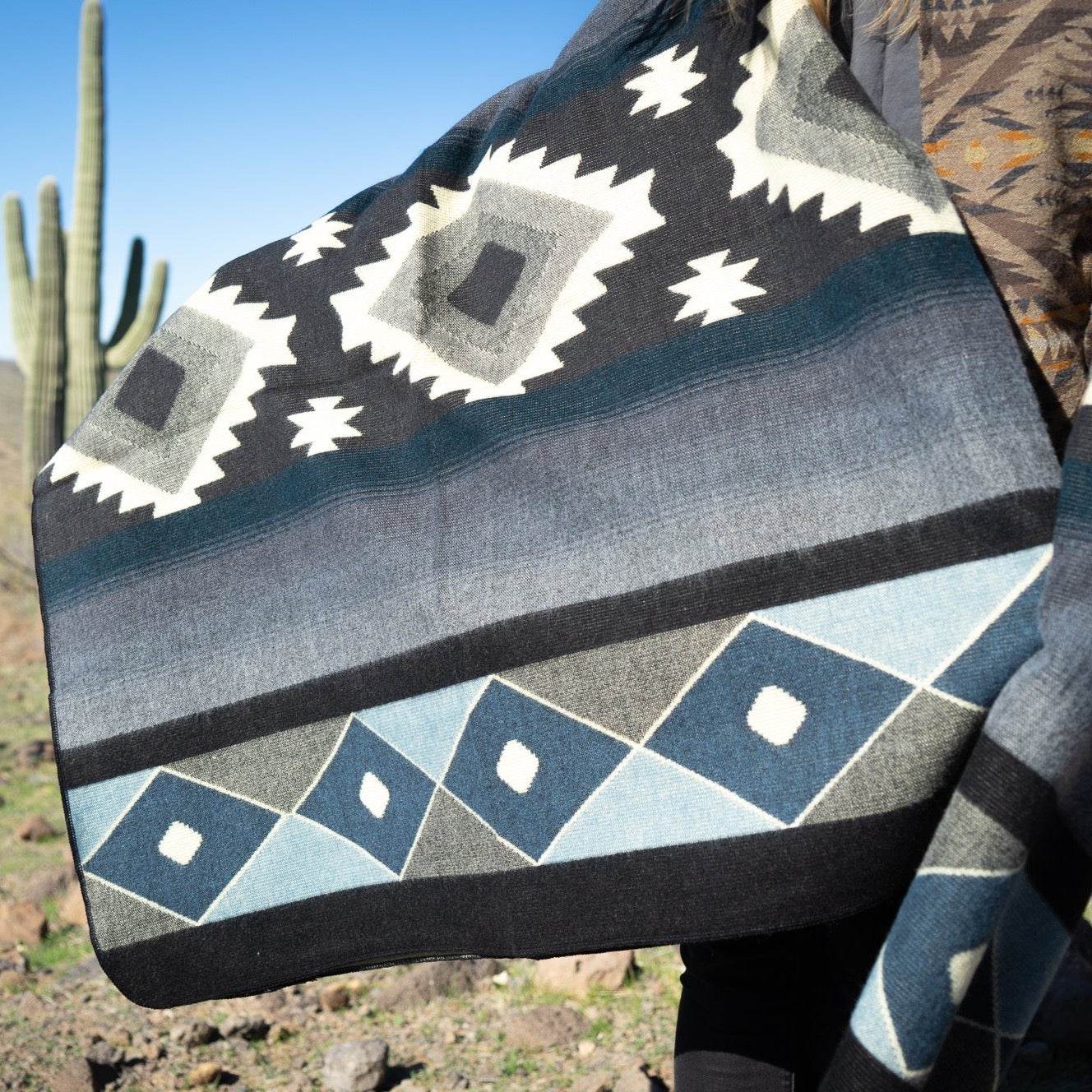 Andean Alpaca Wool Blanket - Midnight