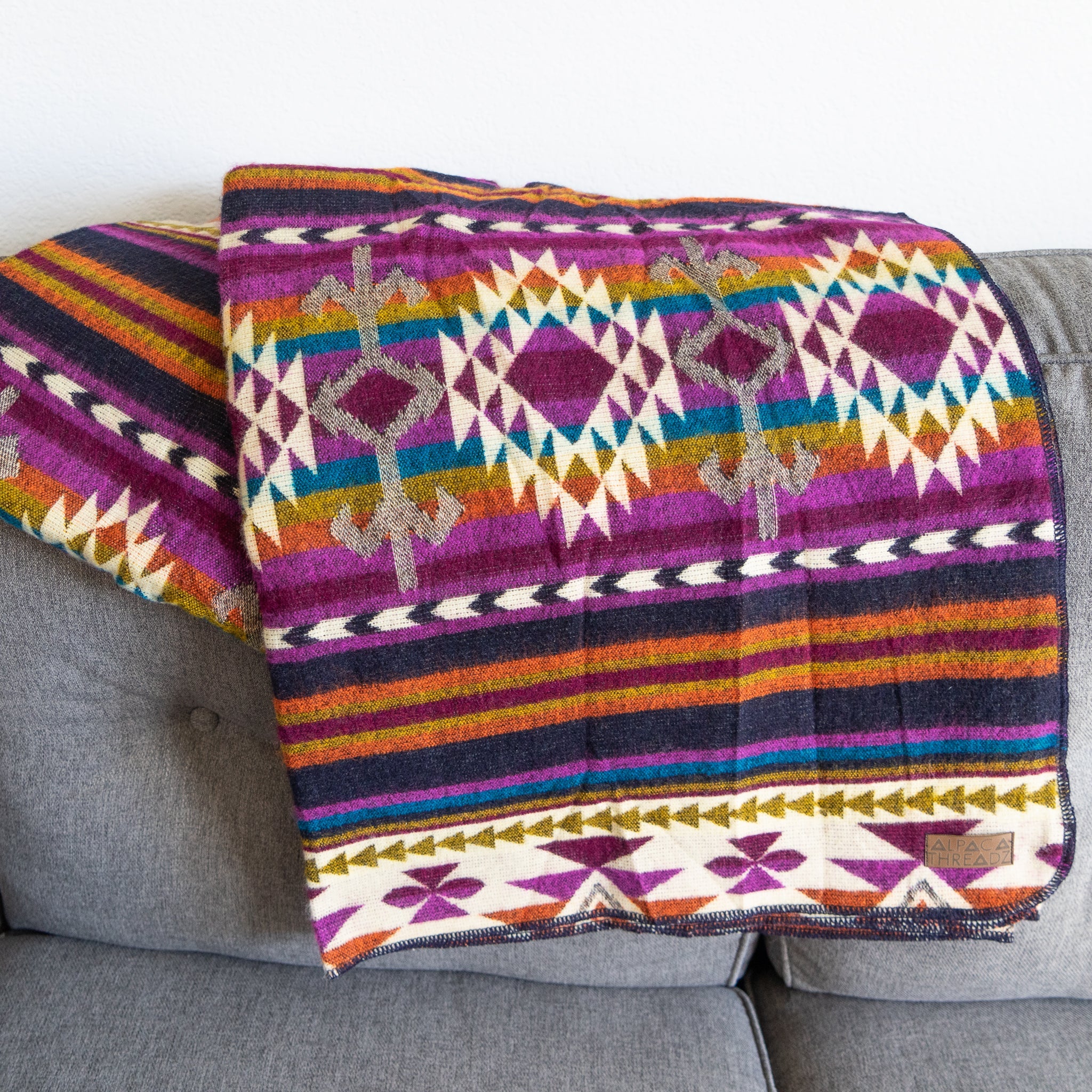 andean-alpaca-wool-blanket-amethyst