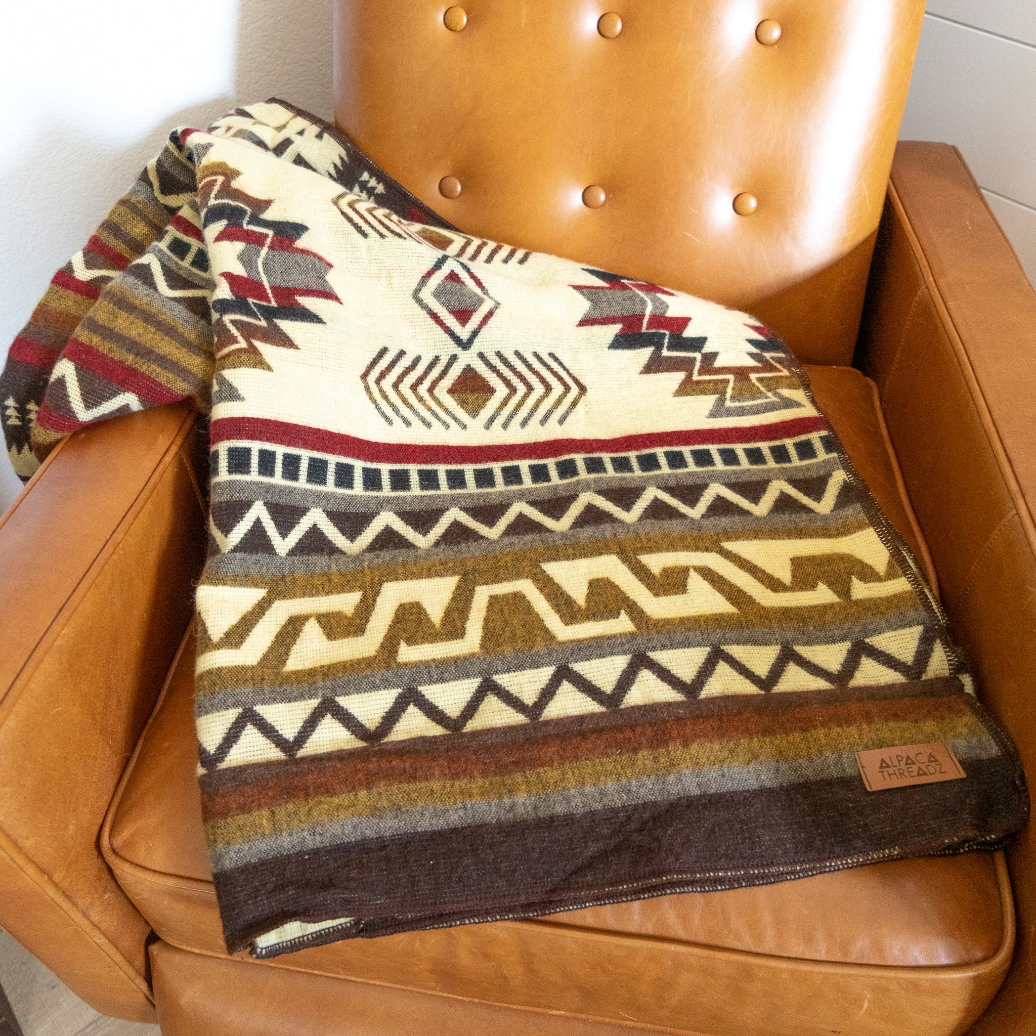 andean-alpaca-wool-blanket-mountain