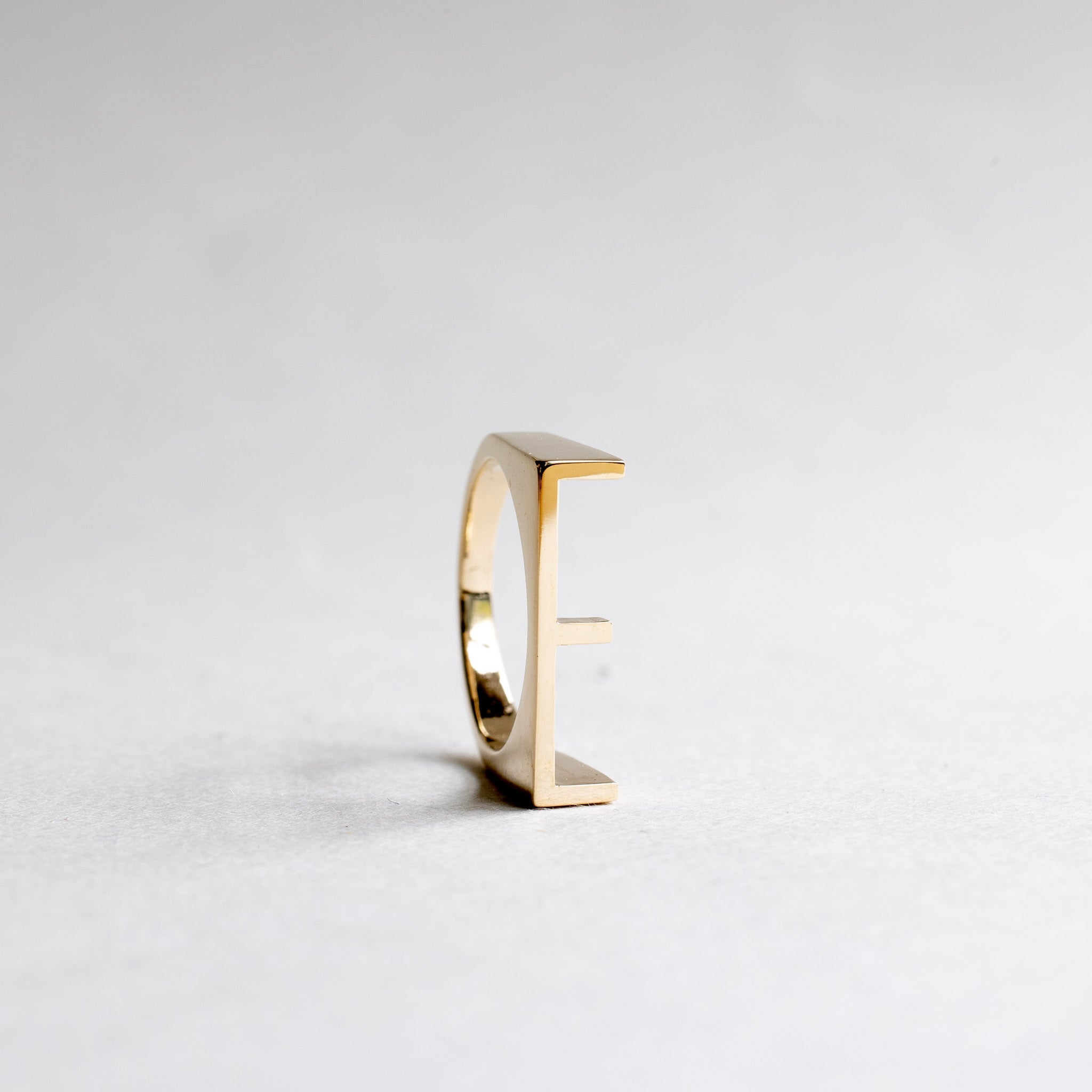 14K Letter Initial Ring