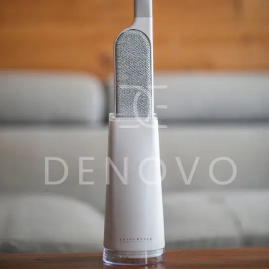 De Novo® Deluxe Self-Cleaning Lint Brush De Novo