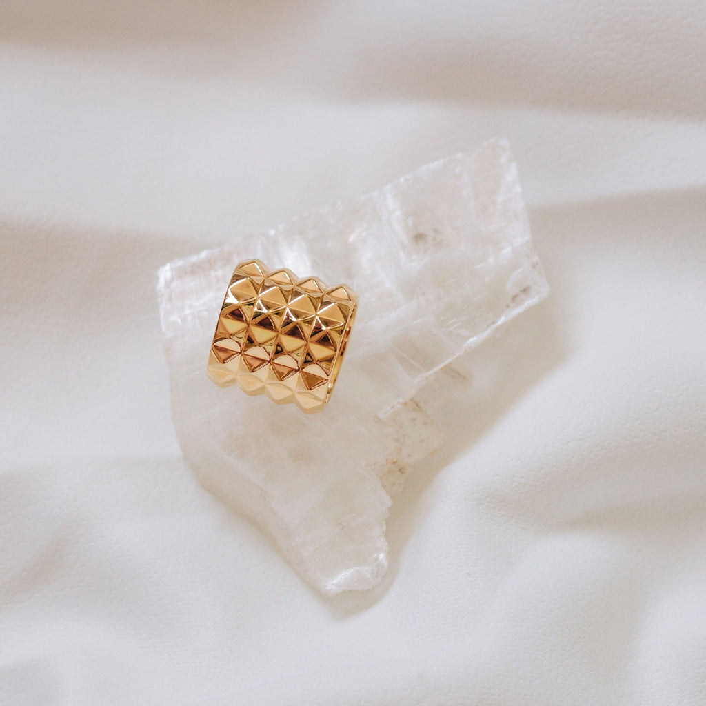 Pyramid Cigar Band Ring
