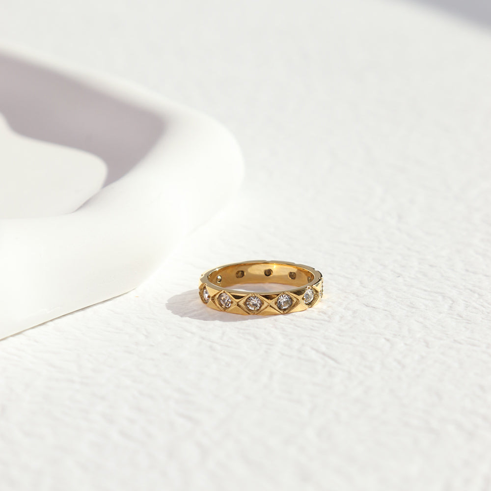 BERTHE LABELLE RING