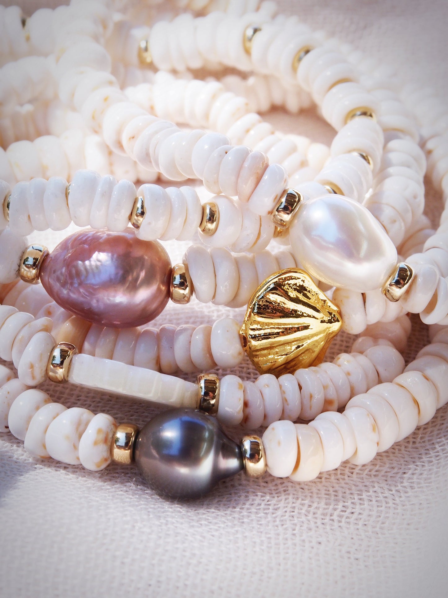 Choose your Stretchy Puka Shell Bracelet - Ali'ikai