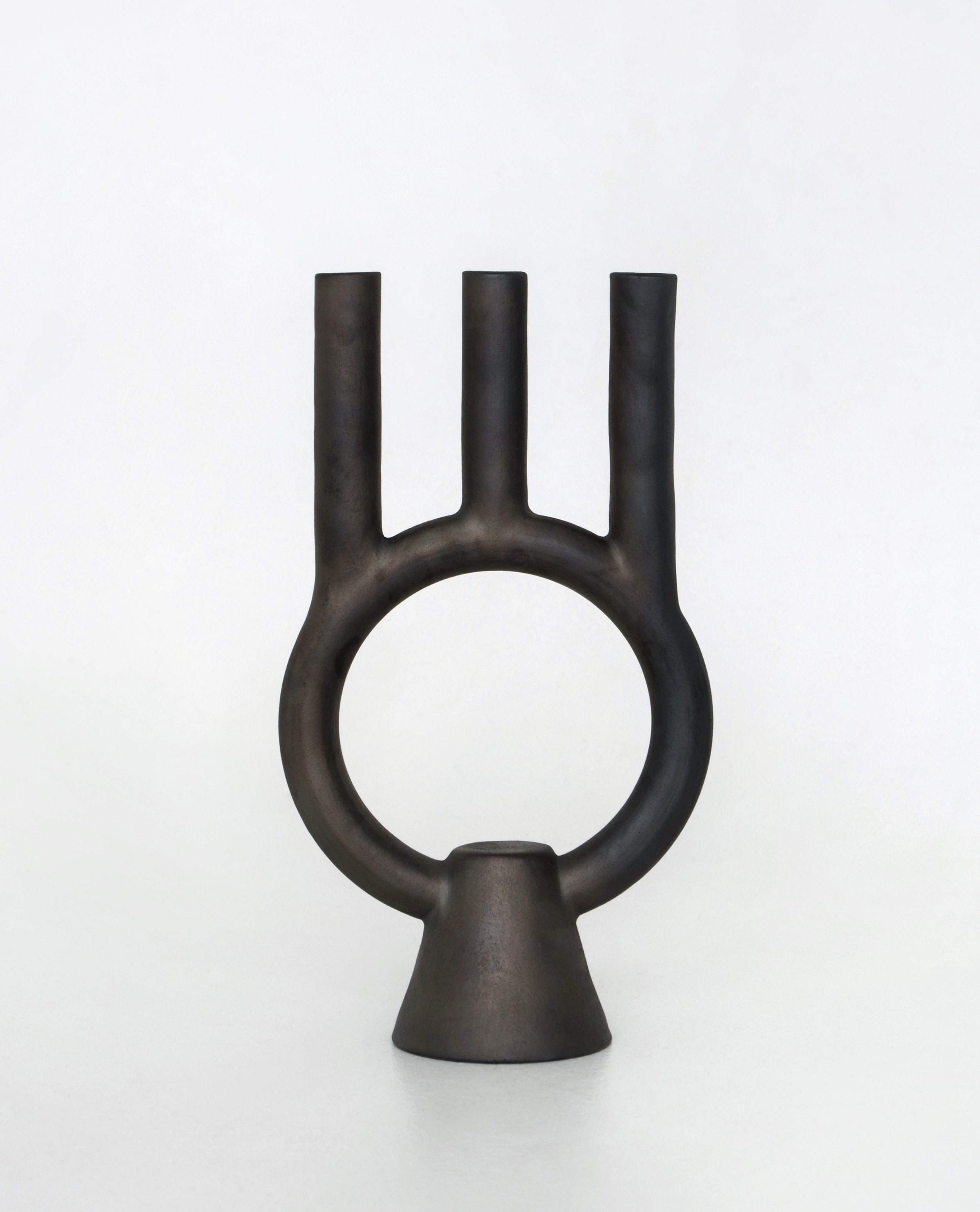 Candlestick Holder Guculia. Shadows. Trinity