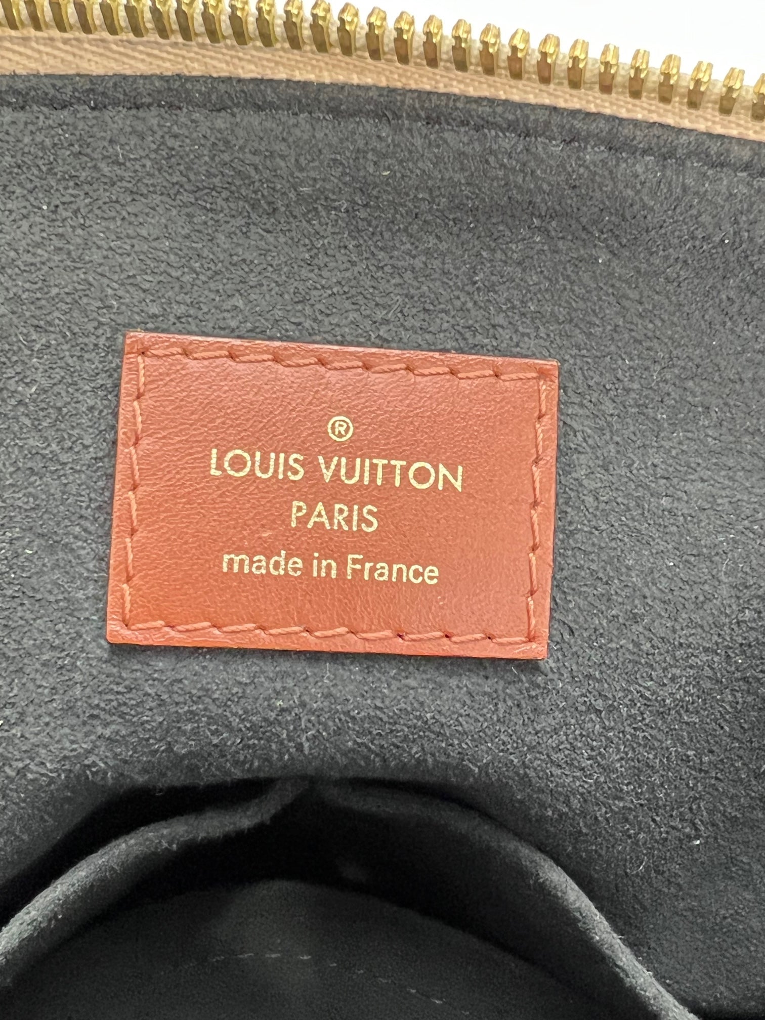 Louis Vuitton Monogram Braided V Tote MM White Leather Shoulder Hand Bag