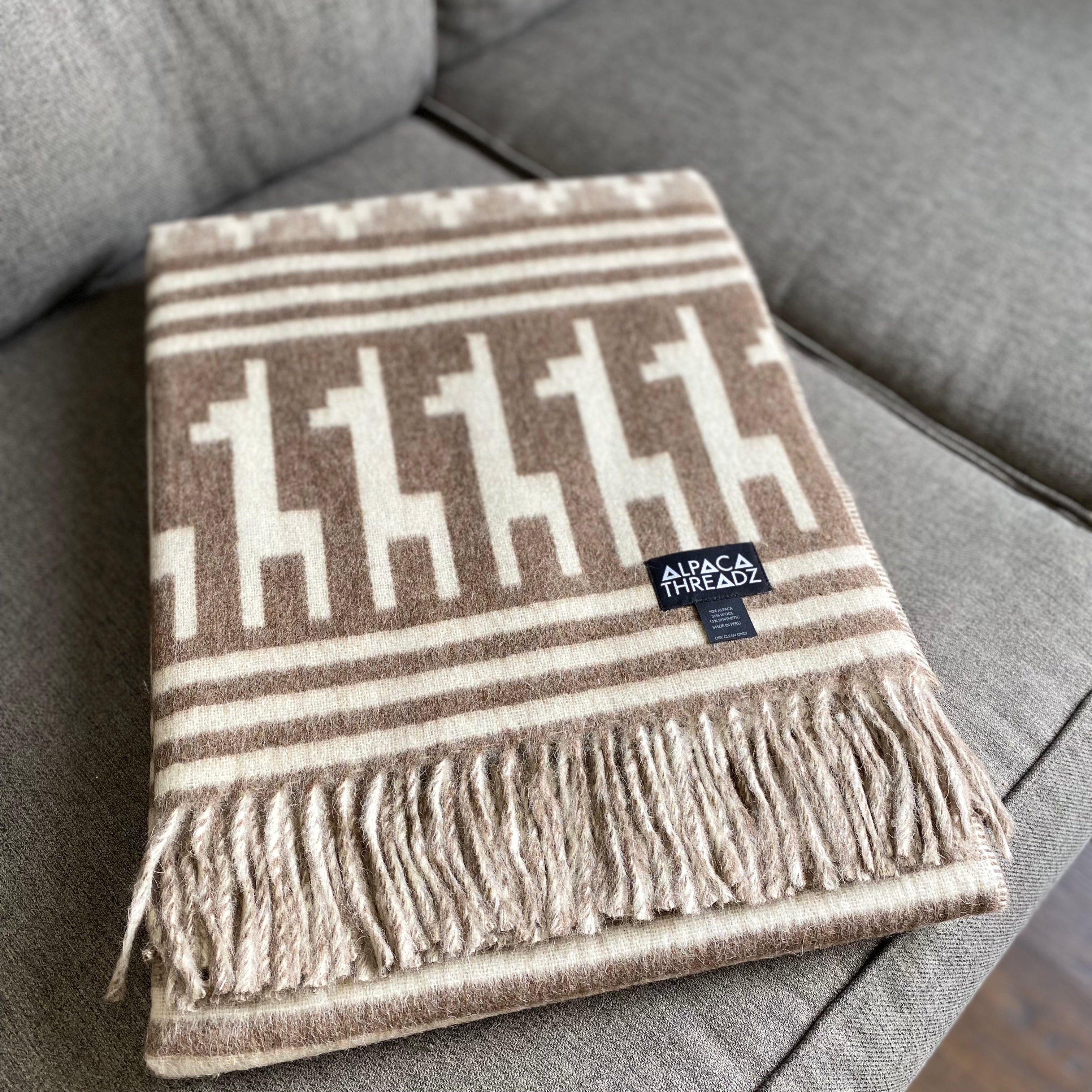 Alpaca Wool Throw Blanket - Alpaca Design