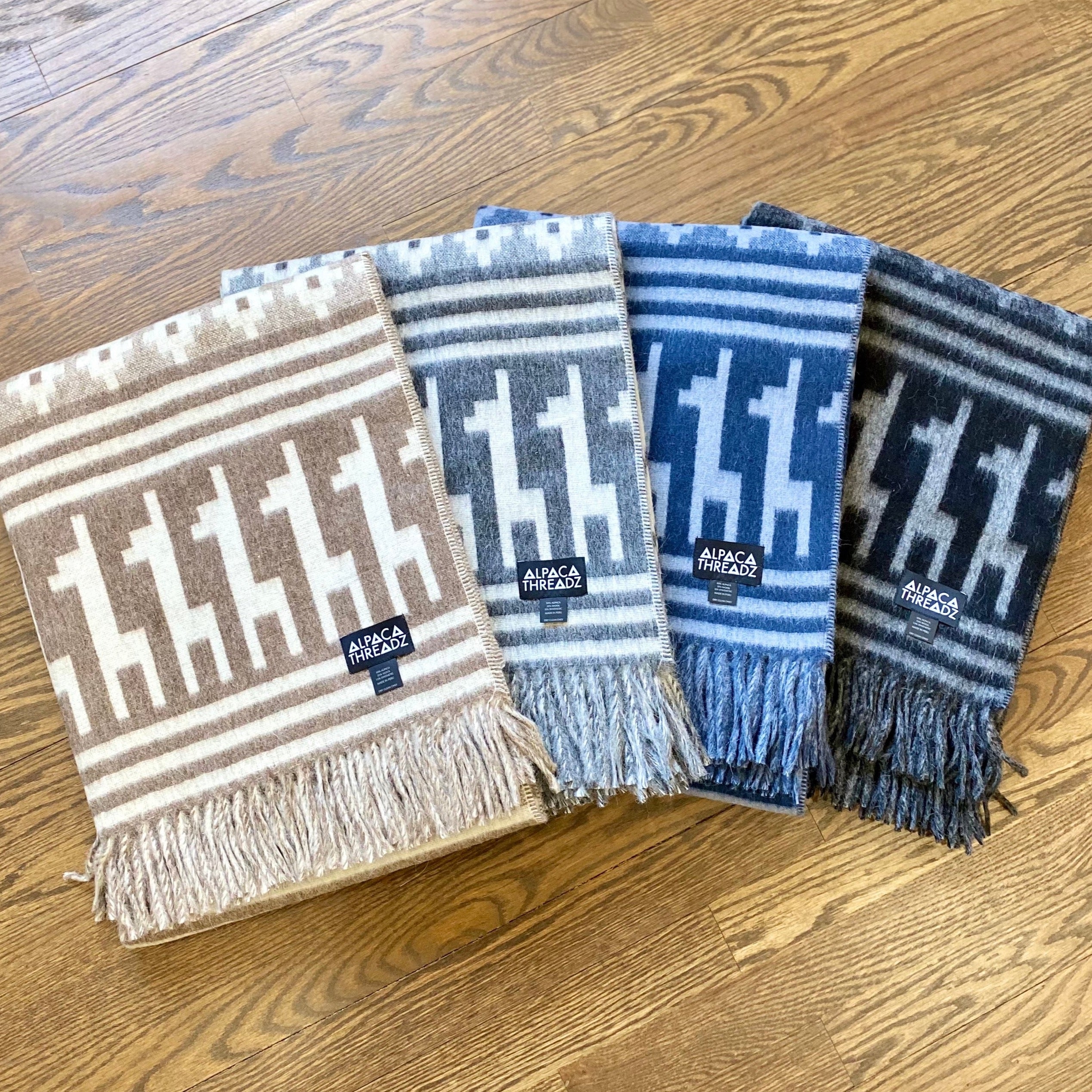 Alpaca Wool Throw Blanket - Alpaca Design