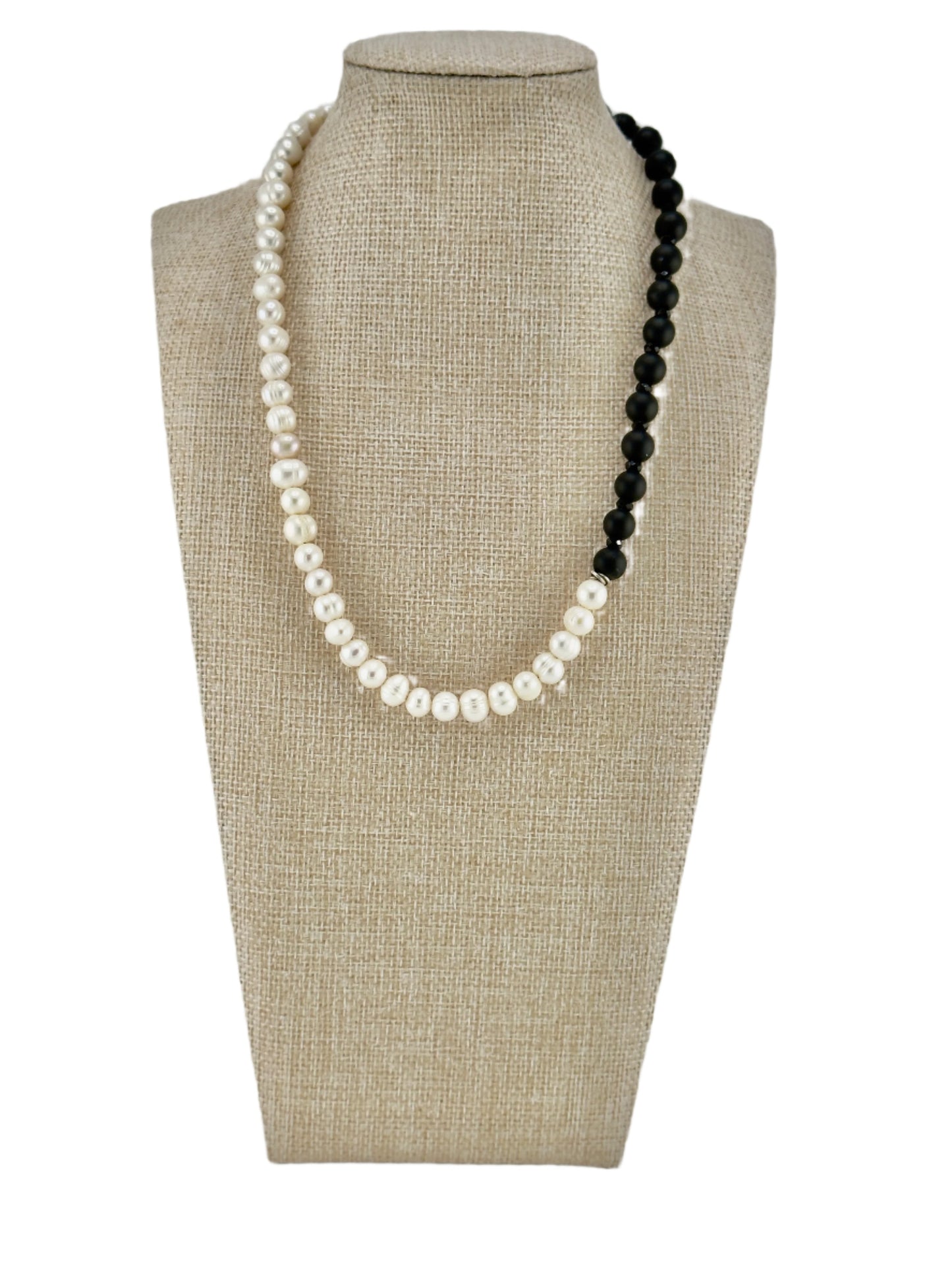 Onyx & FW Pearl Toggle Necklace