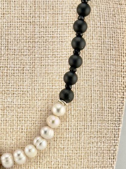 Onyx & FW Pearl Toggle Necklace