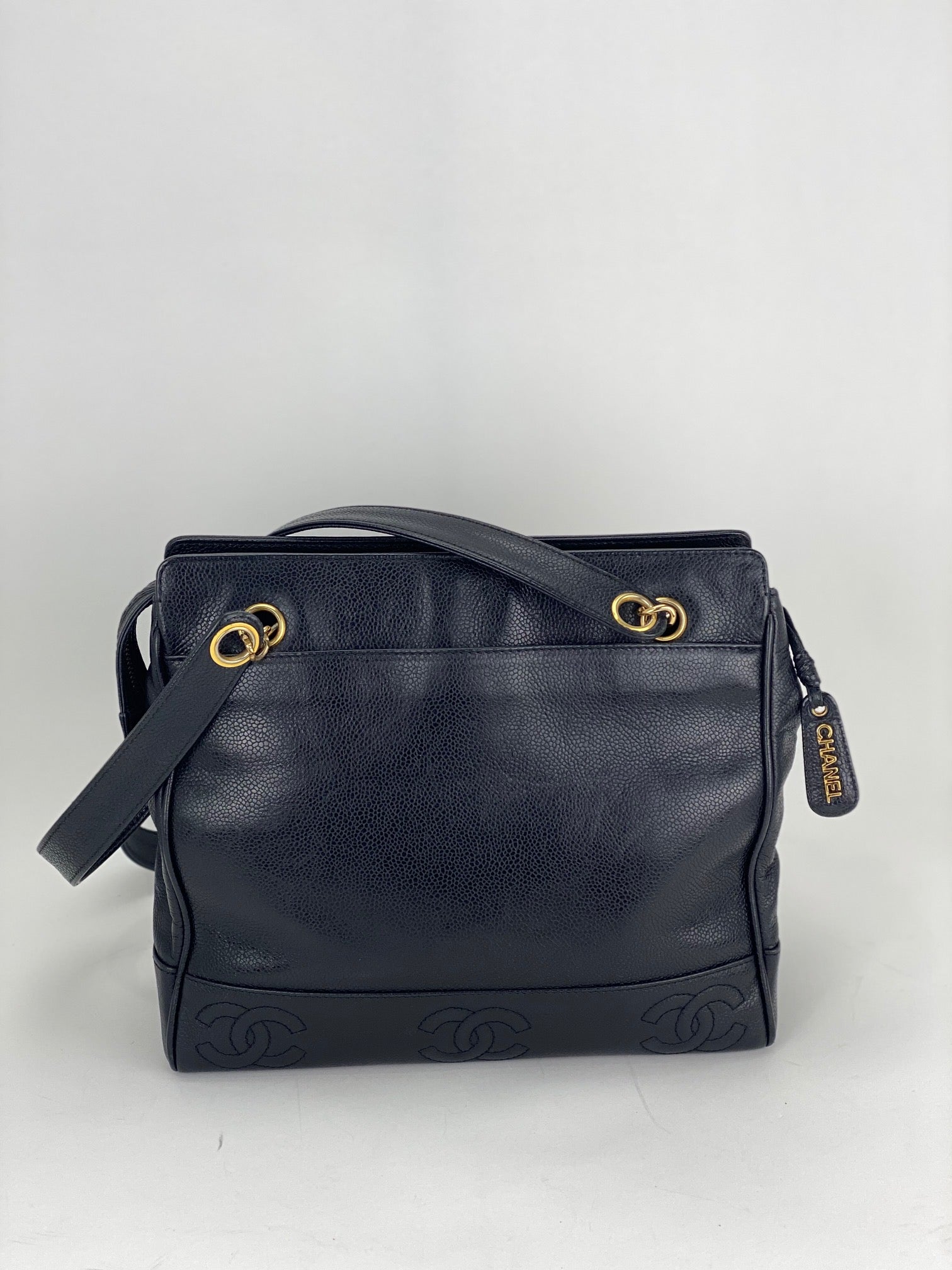 CHANEL Vintage Black Caviar Leather CC Zip Tote Shoulder Bag w/added insert  Pre owned